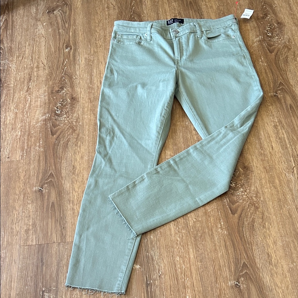 GAP sage Green leggings